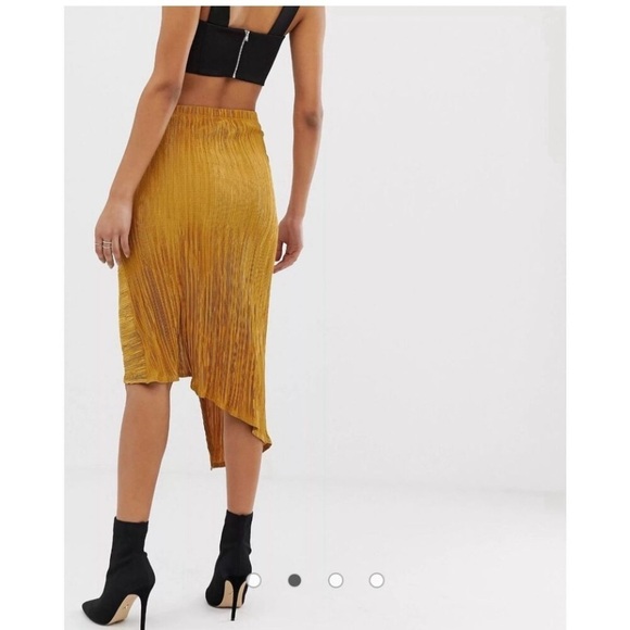 ASOS design skirt, size 0!  Yep she's tiny!​​​​ - Picture 2 of 7